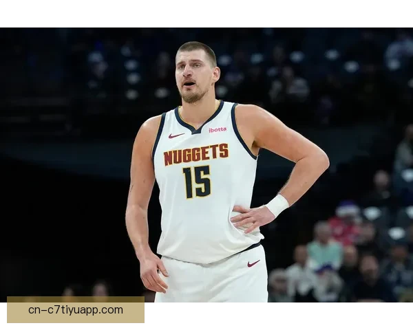 东契奇首节爆发 约基奇三分神准双巨齐打疯